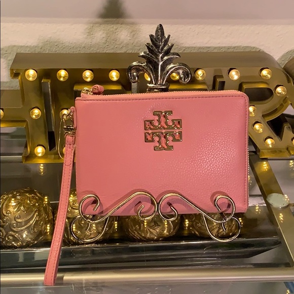 Tory Burch Handbags - Tory Burch Britten Large zip pouch/wristlet